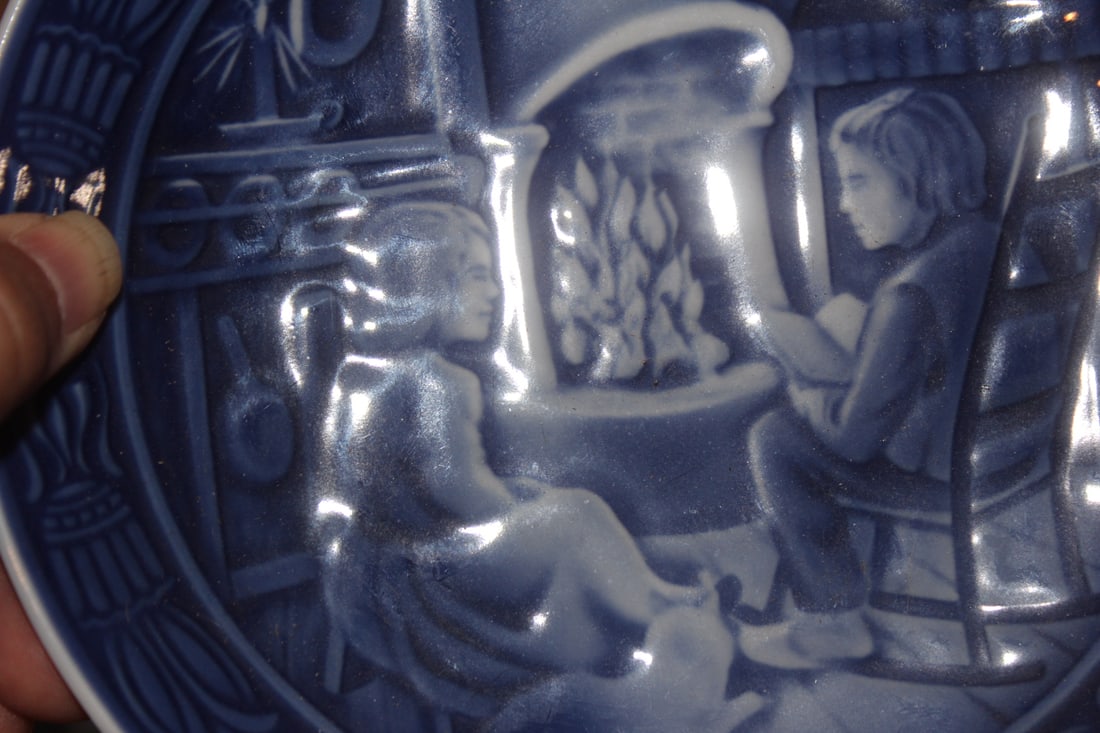 Georg Jensen 1974 Christmas Plate - 3