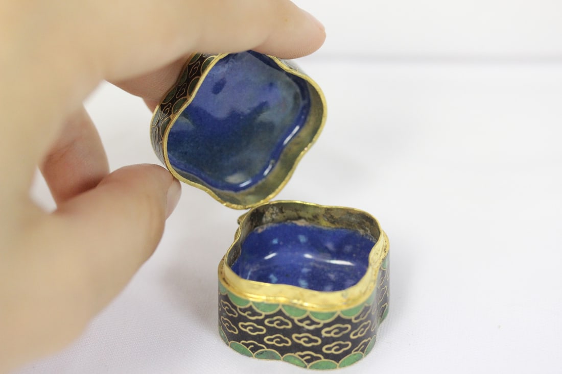A Cloisonne Trinket Box - 3
