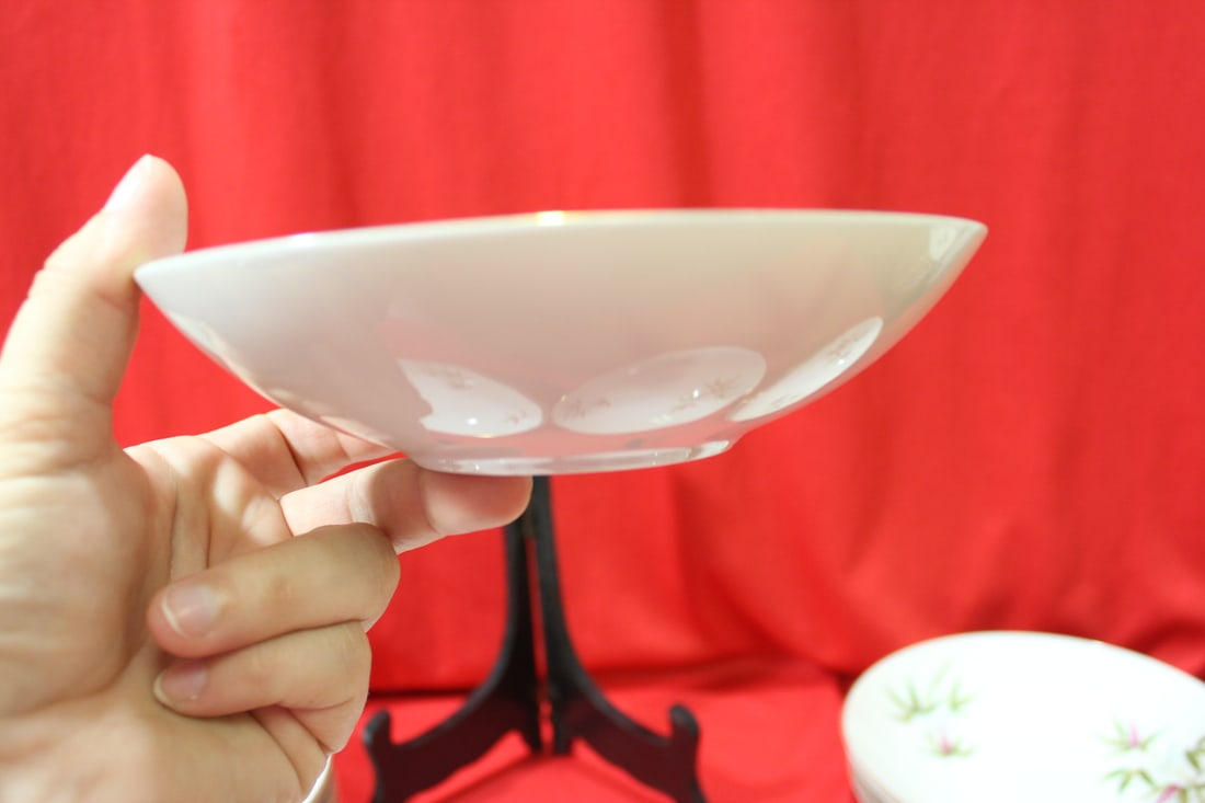 Lot of 13 Bowls - 5