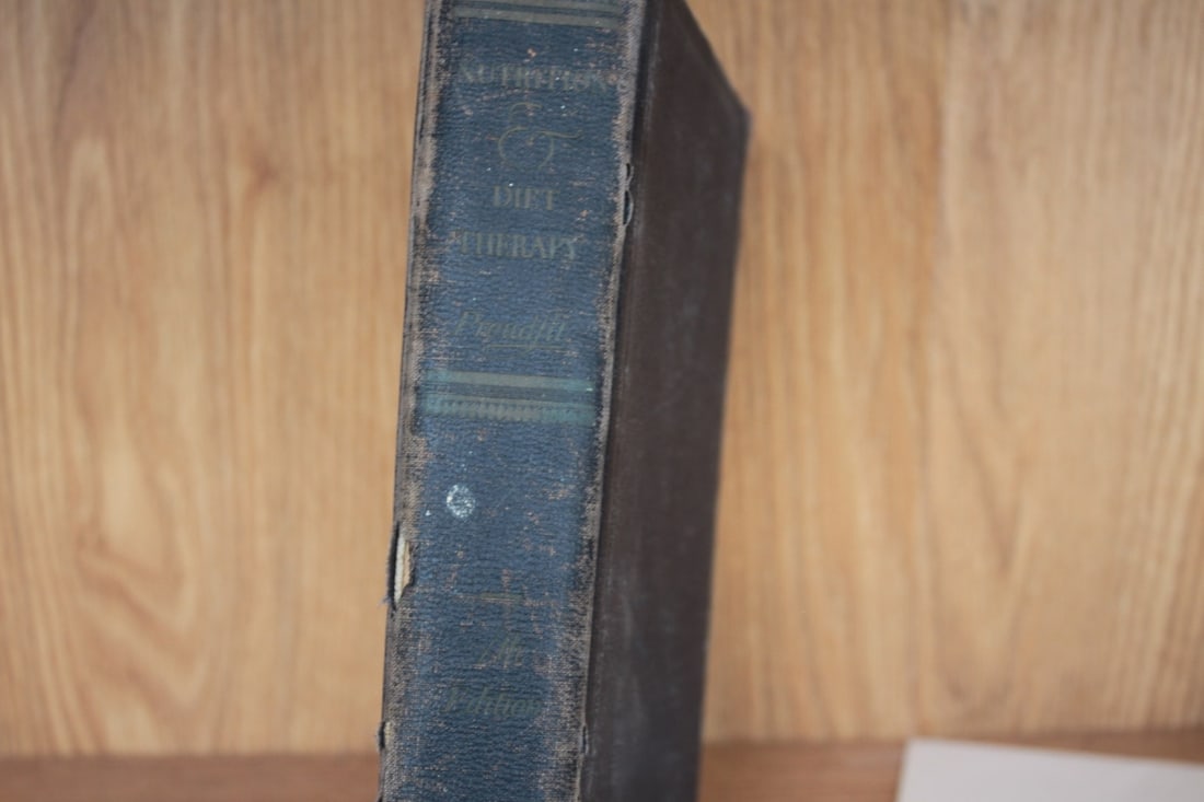 Book - Nutrition and Diet Therapy - 4