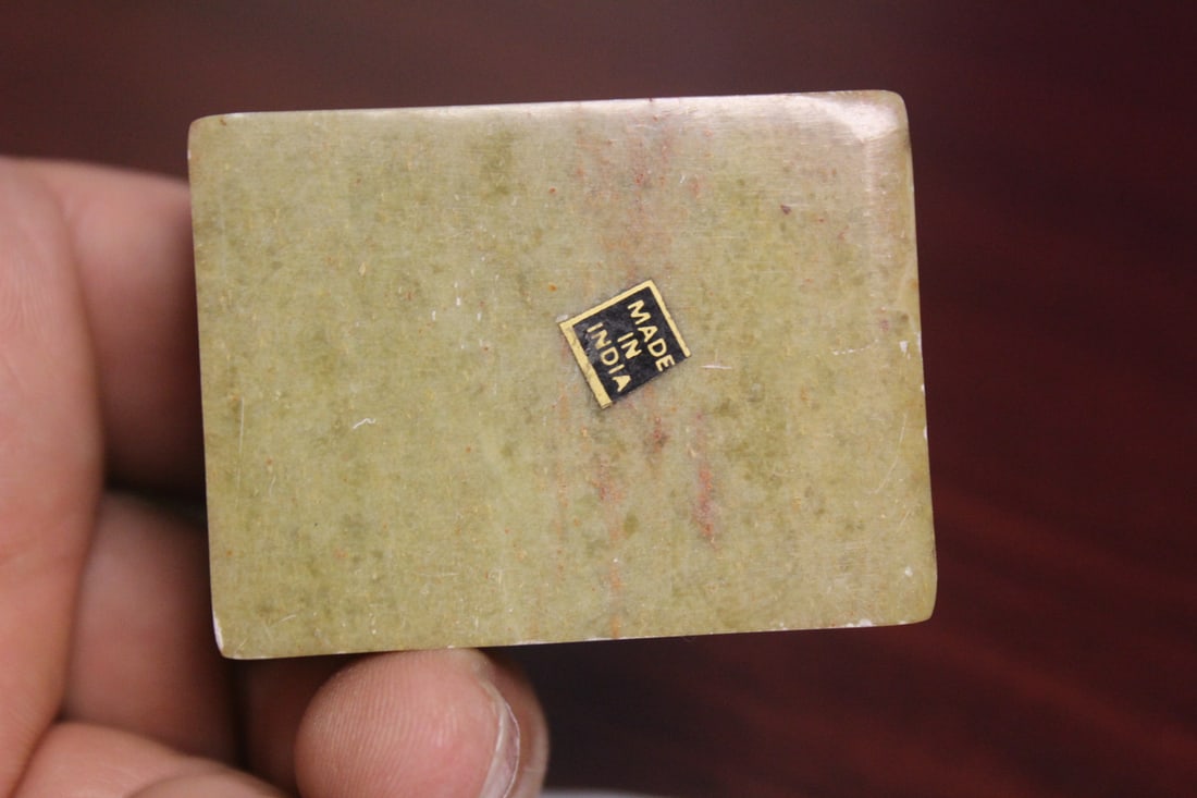 An Inlaid Soapstone Trinket Box - 7