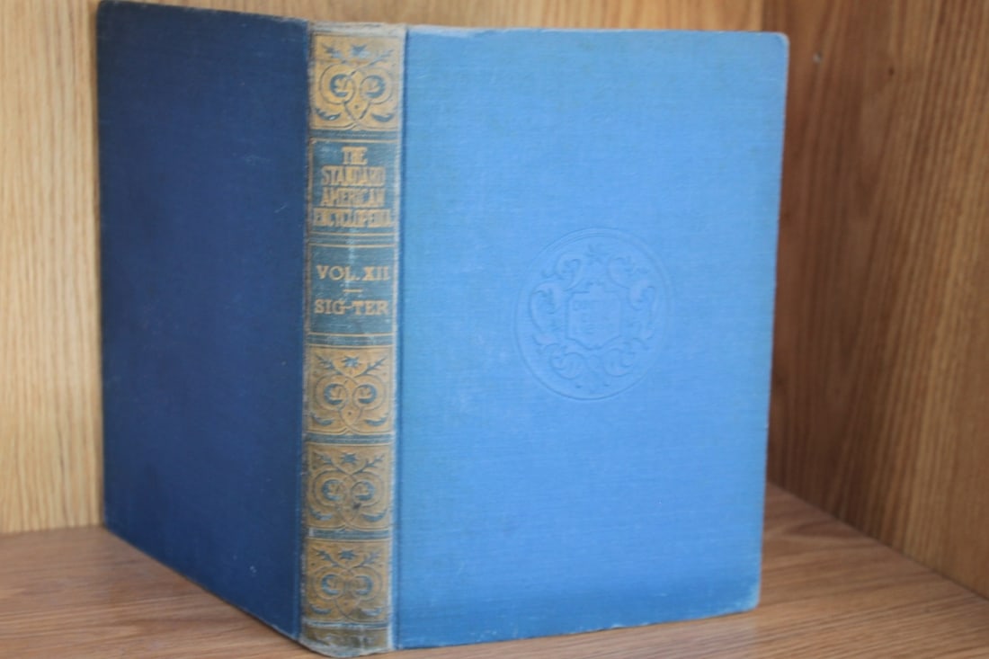 The Standard American Encyclopedia - Volume 12. - 7