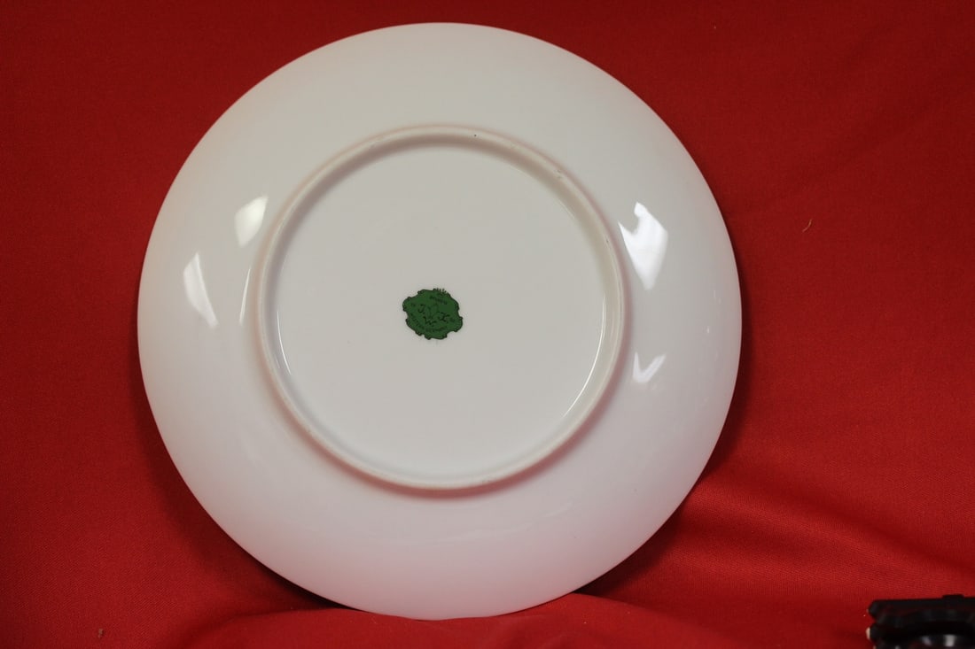 A Bavaria Collector's Plate - 5