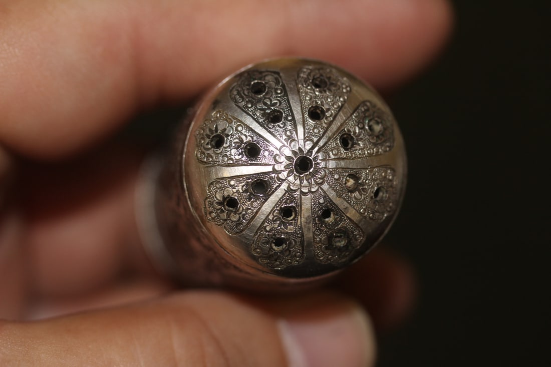 Single High Grade Silver Persian Shaker - 3