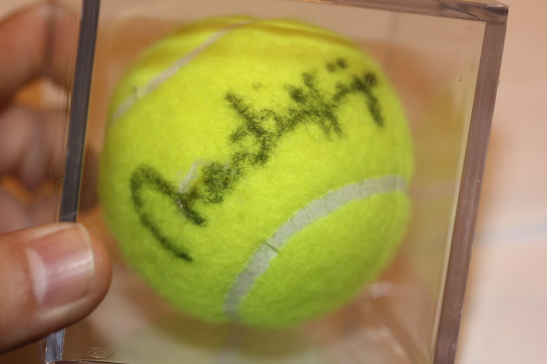 Martina Hingis Signed Tennis Ball - 2