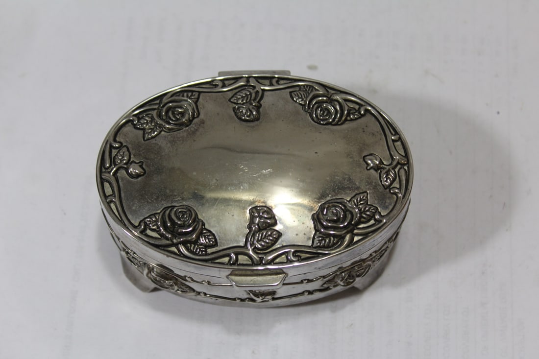 An Ornate Repousse Silverplated Box - 2