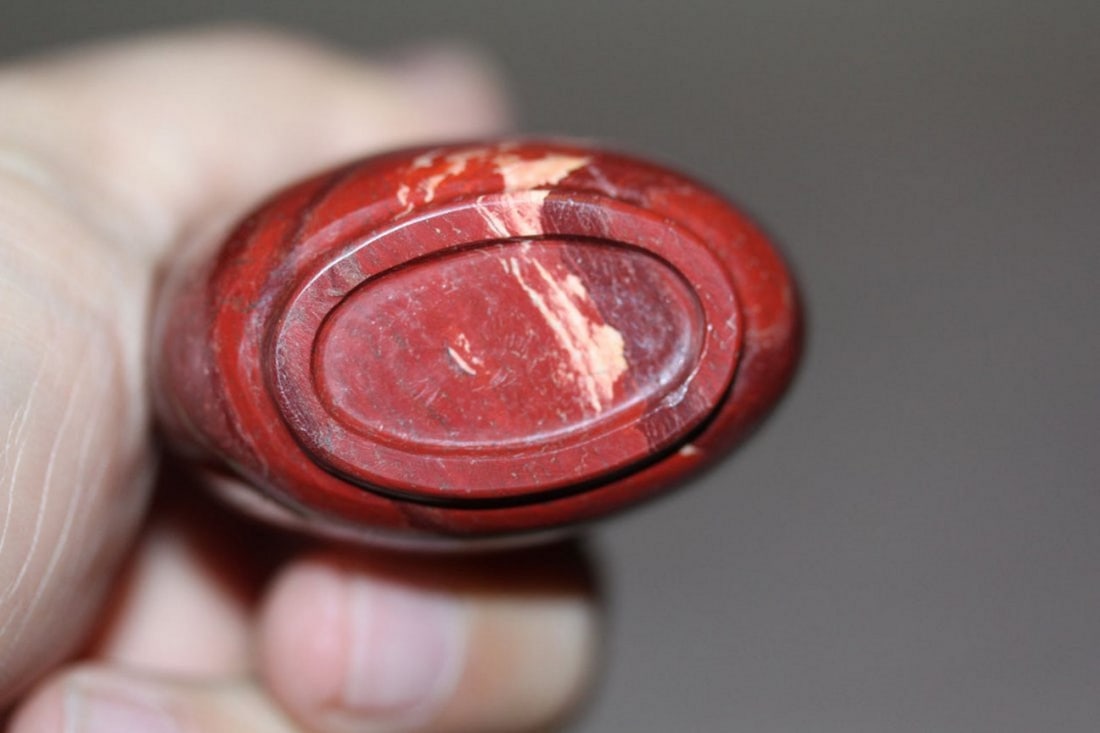 Chinese Stone Or Agate Snuff Bottle - 3