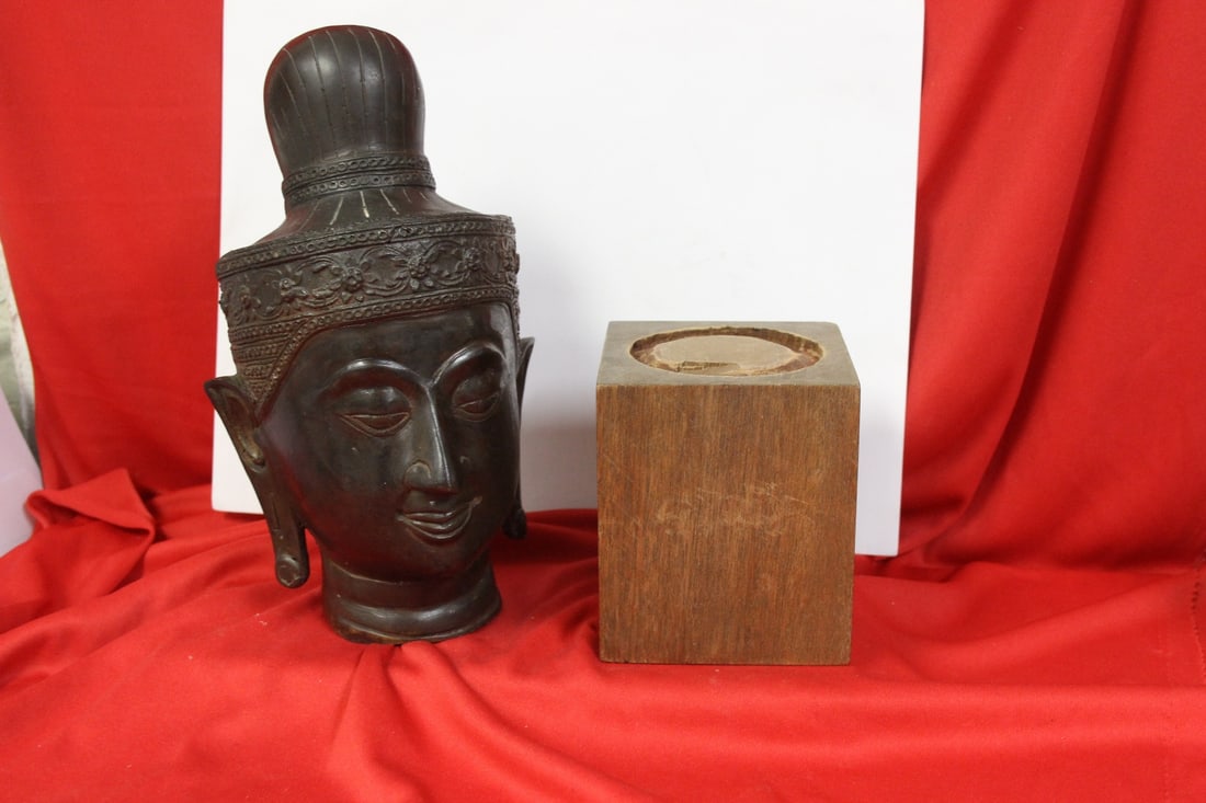 A Bronze Buudha Head - 7