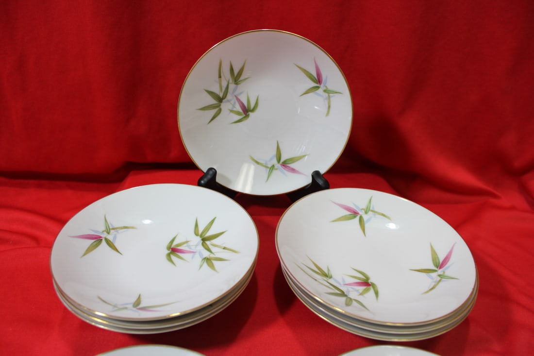 Lot of 12 Bowls - 2