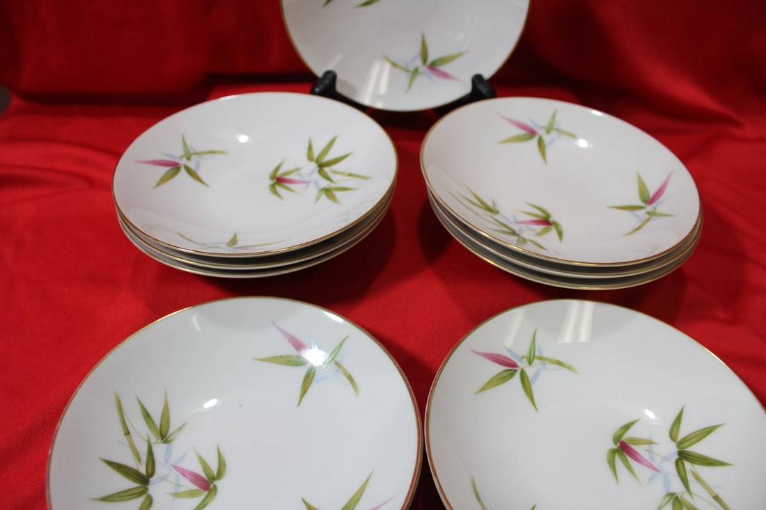Lot of 12 Bowls - 3