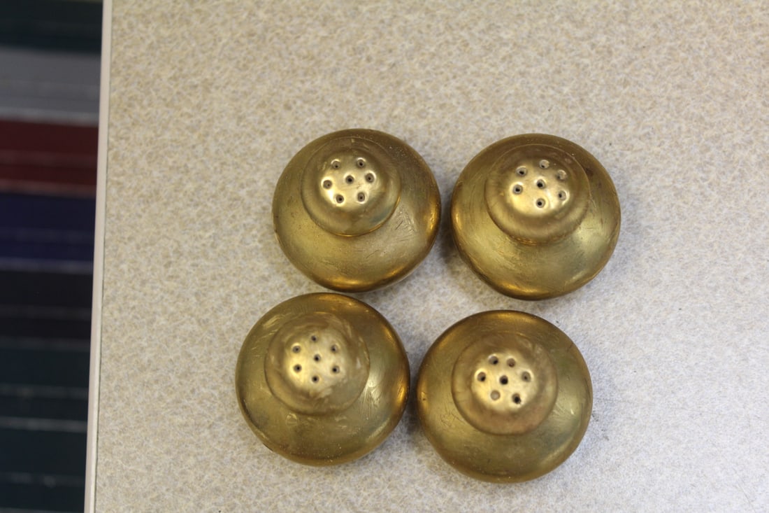 Set of 4 Salt and Pepper Shakers - 3