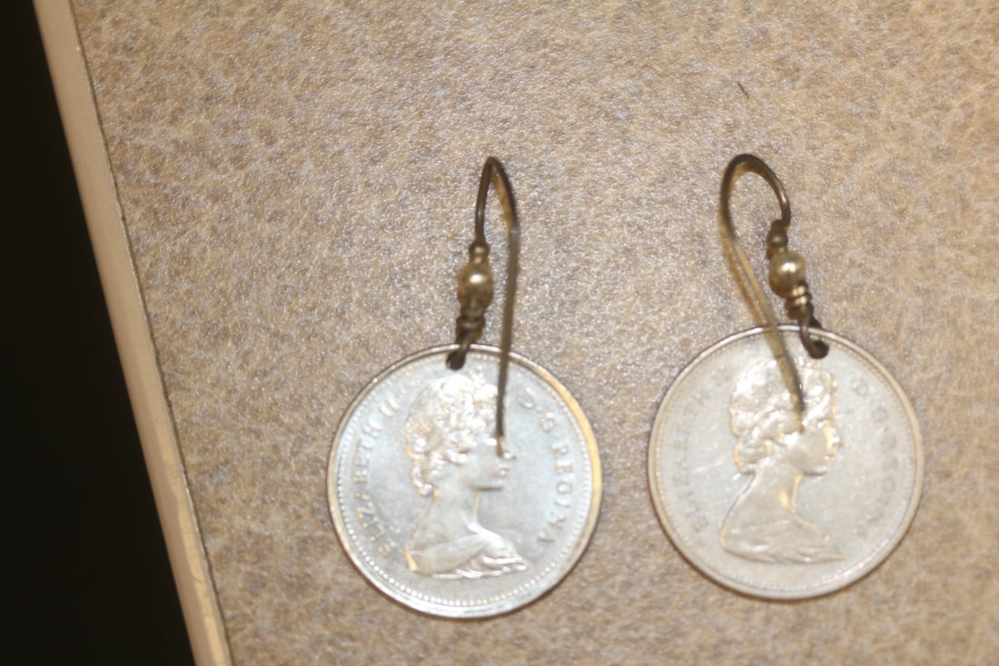 Pair of Canadian Quarters Earrings: as shown