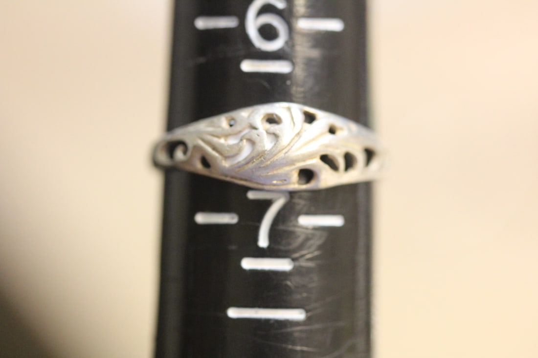 Sterling Ring: as shown