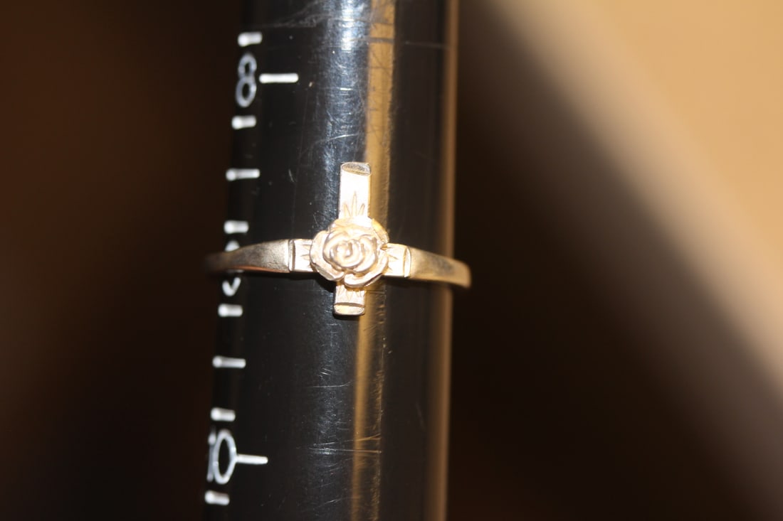 Sterling Rose Ring: as shown