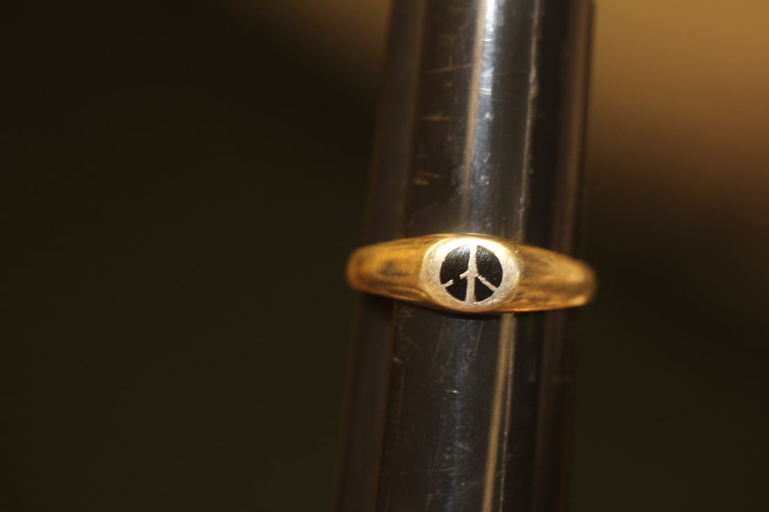 Sterling Ring: marked 925 inside