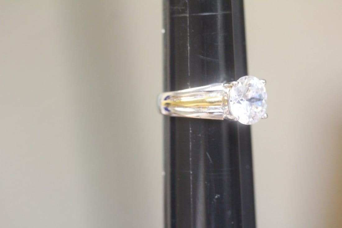 Marked Sterling and Stone Ring: nicely designed