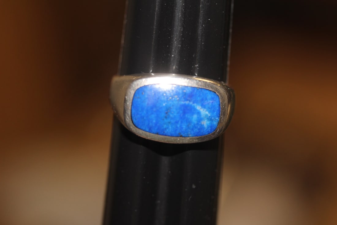 A Sterling and Lapis Lazuli Men's Ring: as shown