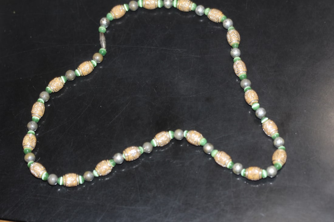 Choker Necklace: straight line measurement is approximately 17 inches