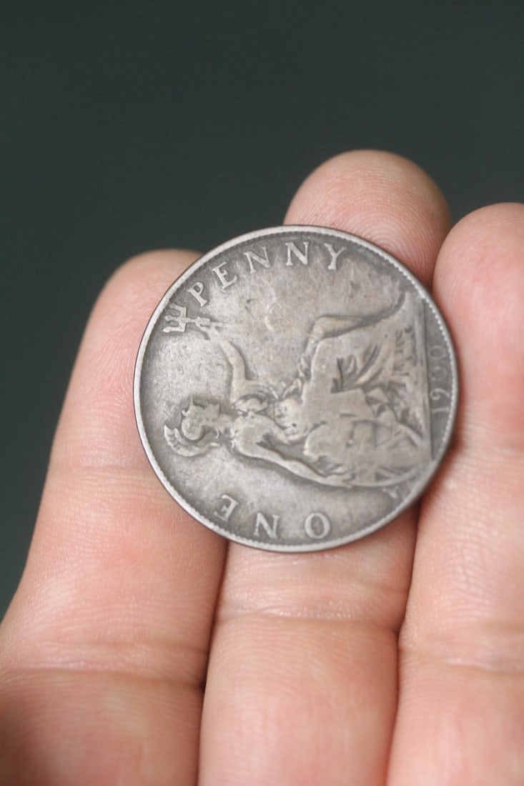 1900 British Large Penny: as shown