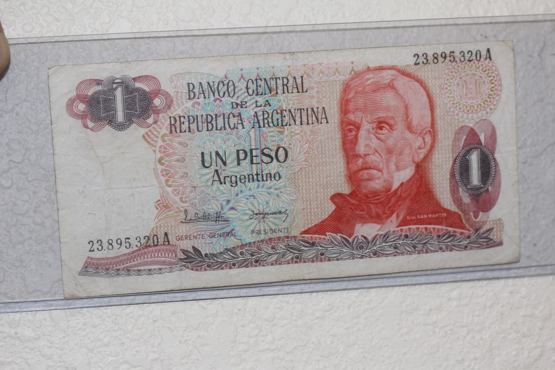 Argentina 1 Peso Bank Note: as shown