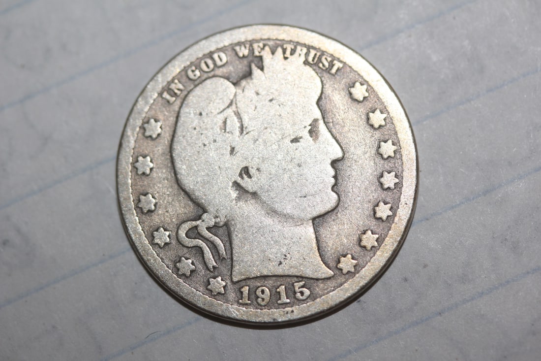 1915 Barber Silver Quarter (1 of 2)