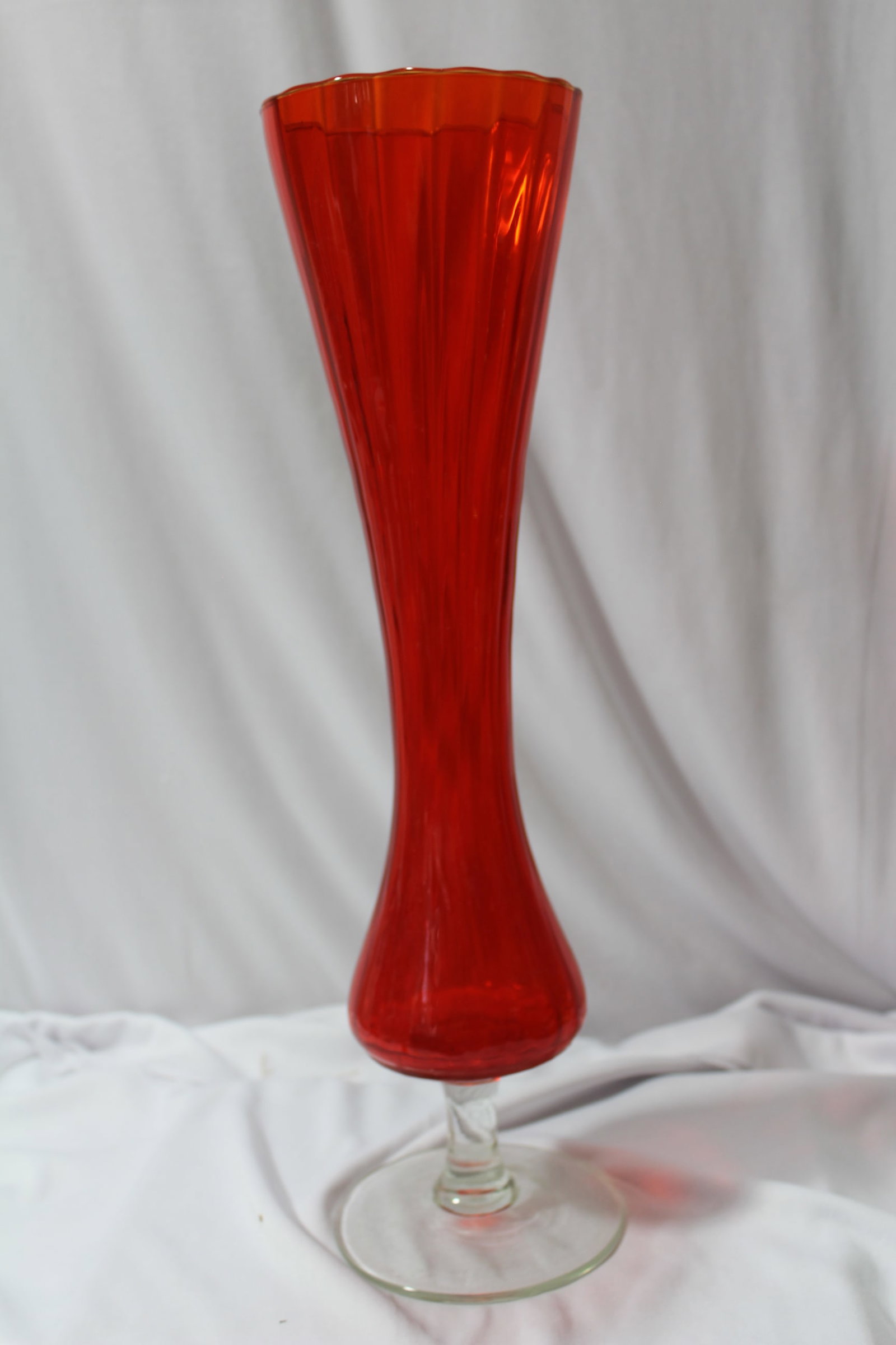 An Artglass Vase (1 of 3)