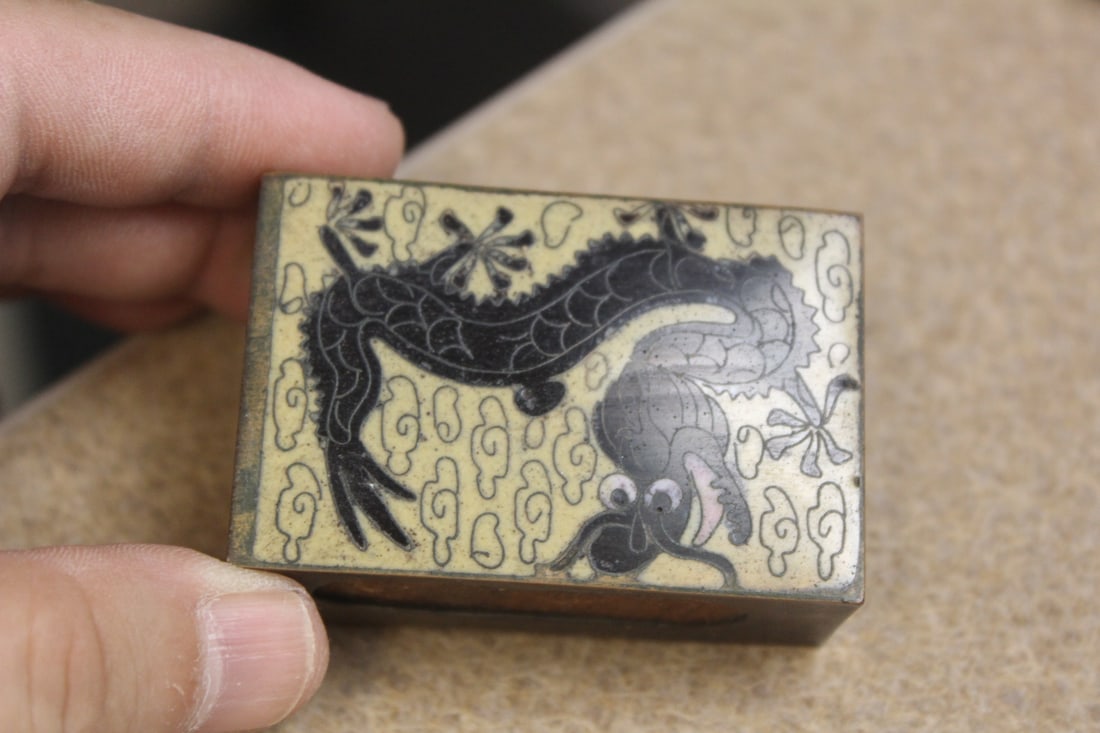 Antique Chinese Cloisonne Dragon Matchbox: 2 3/8" across