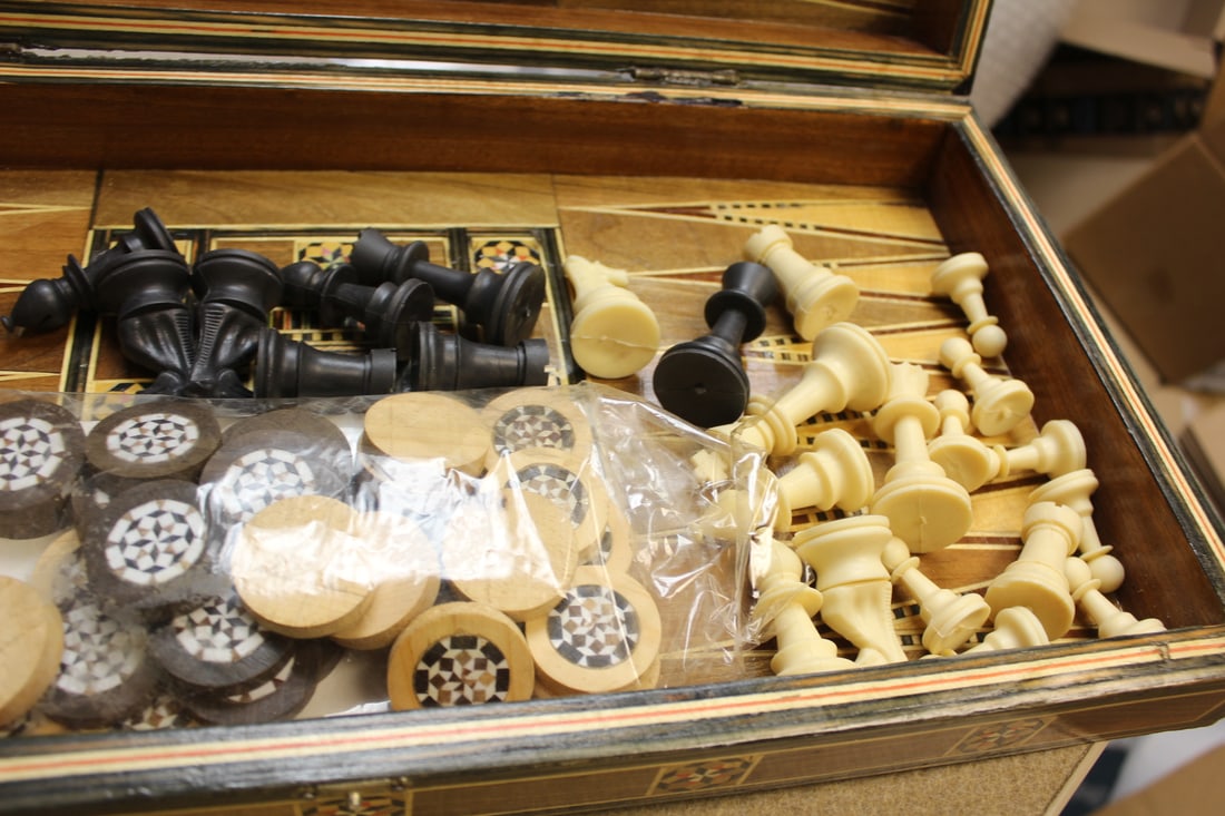 Chess/Checkers/Backgammon Board with Pieces - 5