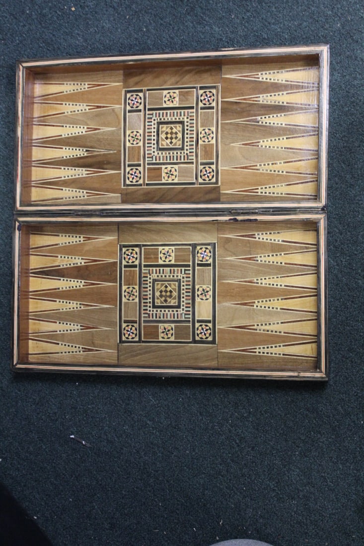 Chess/Checkers/Backgammon Board with Pieces - 8
