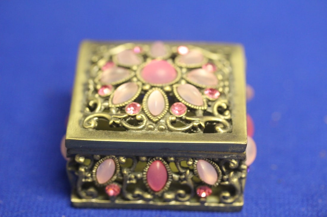 A Metal Trinket Box: 1 3/4" square