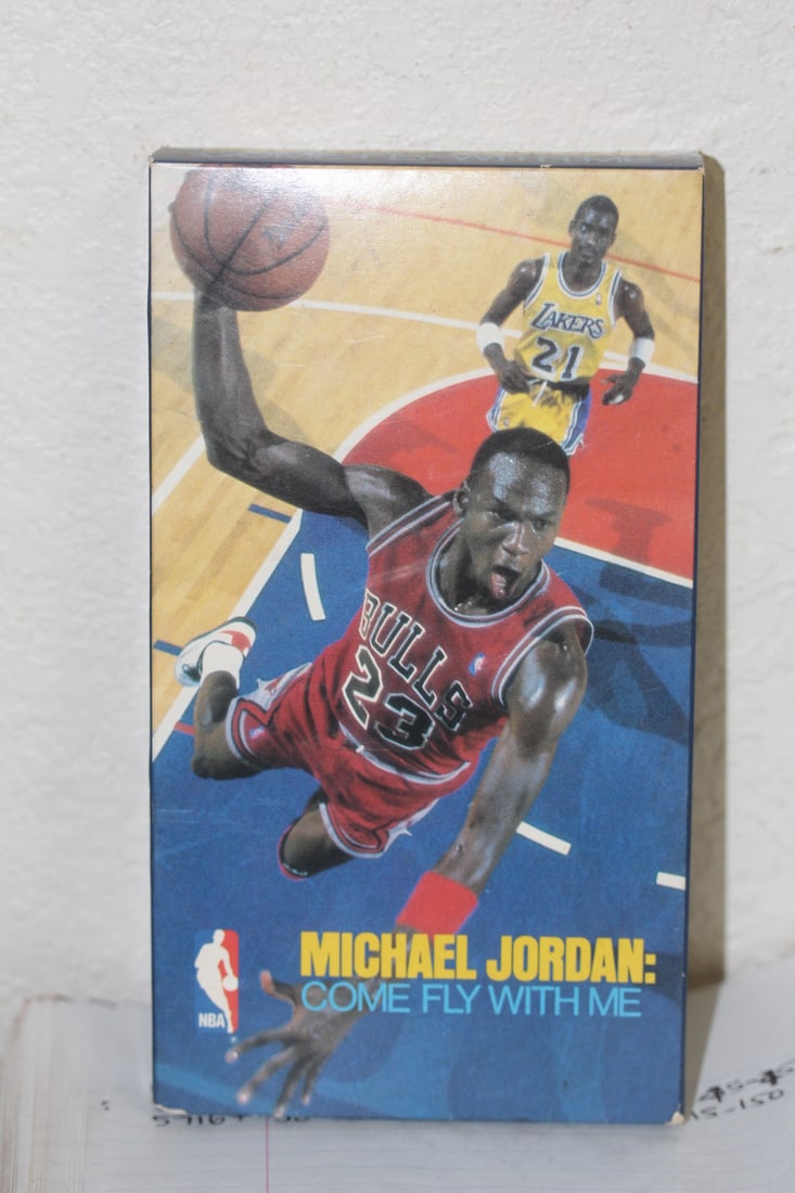 Michael Jordan 8 track: as shown