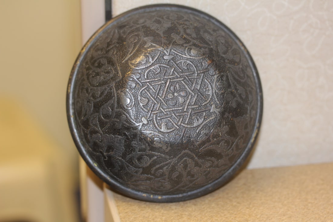 Antique Bronze Bowl: Islam? - possible very old - 4 7/8" in diameter