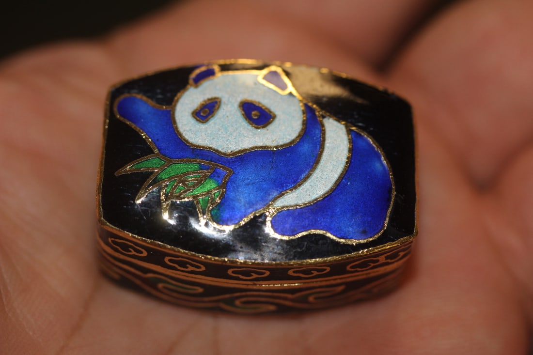 Chinese Panda Cloisonne Trinket Box: as shown
