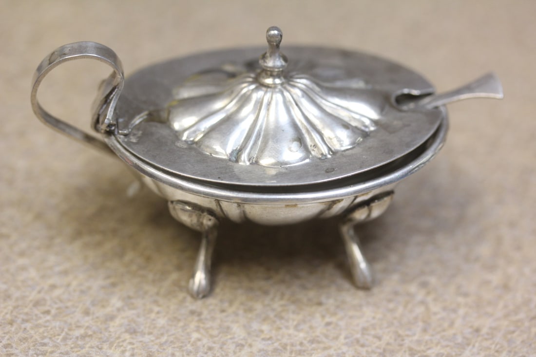 800 Silver Salt collar with Spoon and Glass Insert: 2 3/4" long without the spoon possible Bonifazi