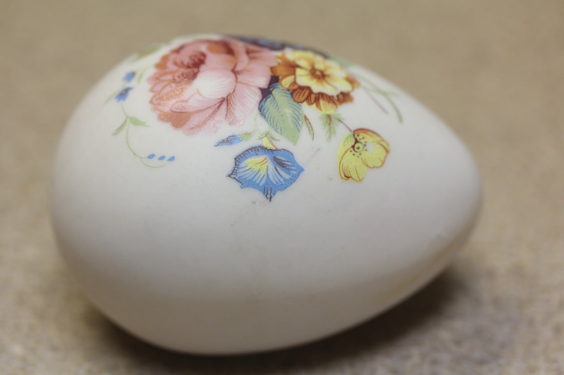 Decorative Ceramic Egg: 2 3/4" across