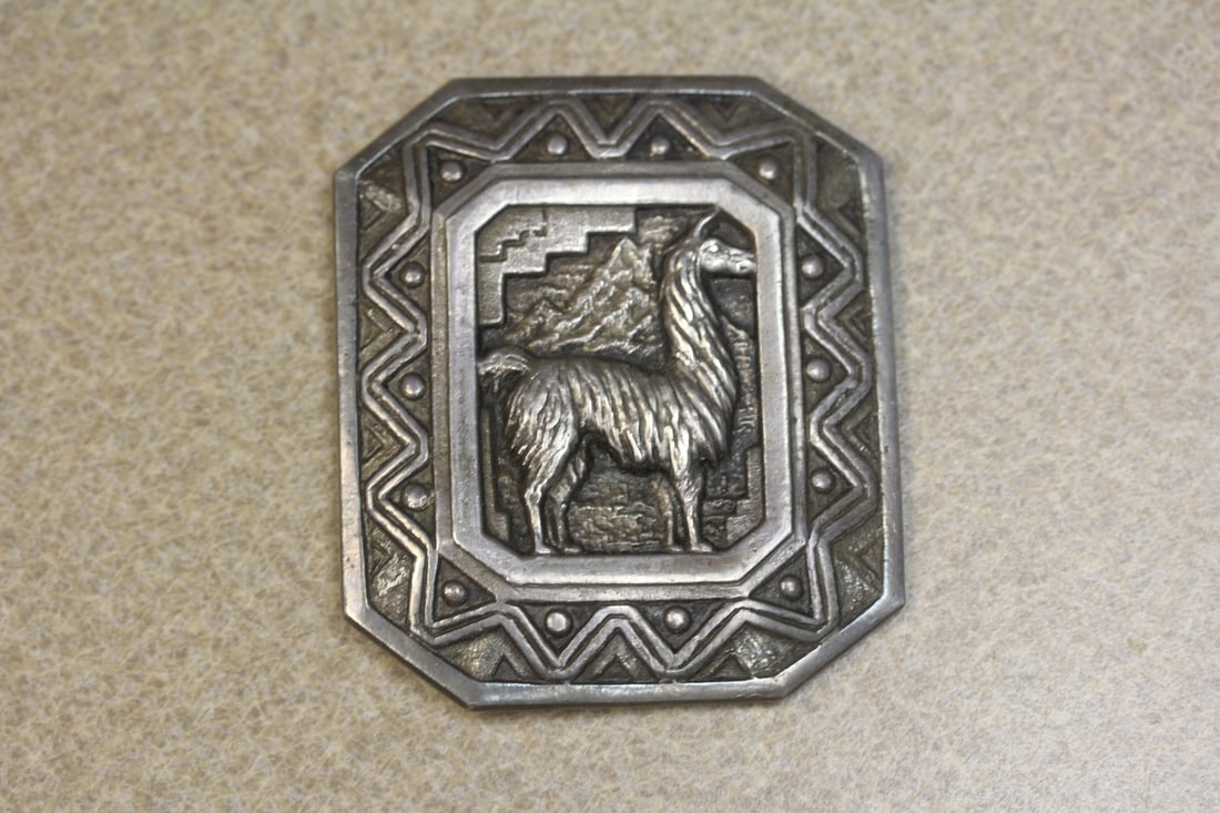 Horse Motief Belt Buckle (1 of 4)