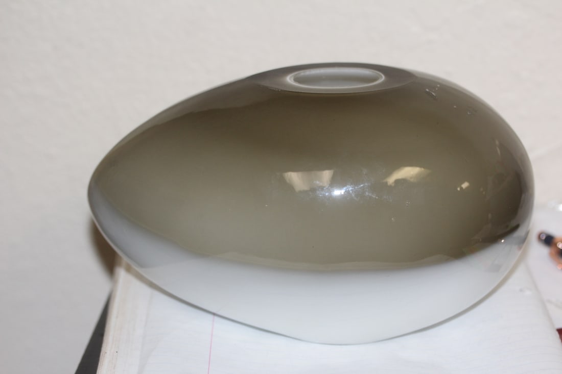 Art Glass Vase ?: 7 1/2" across