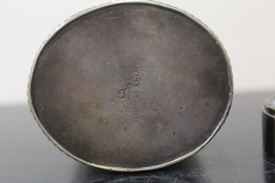 A Nice Repousse Great Britain Box - 6