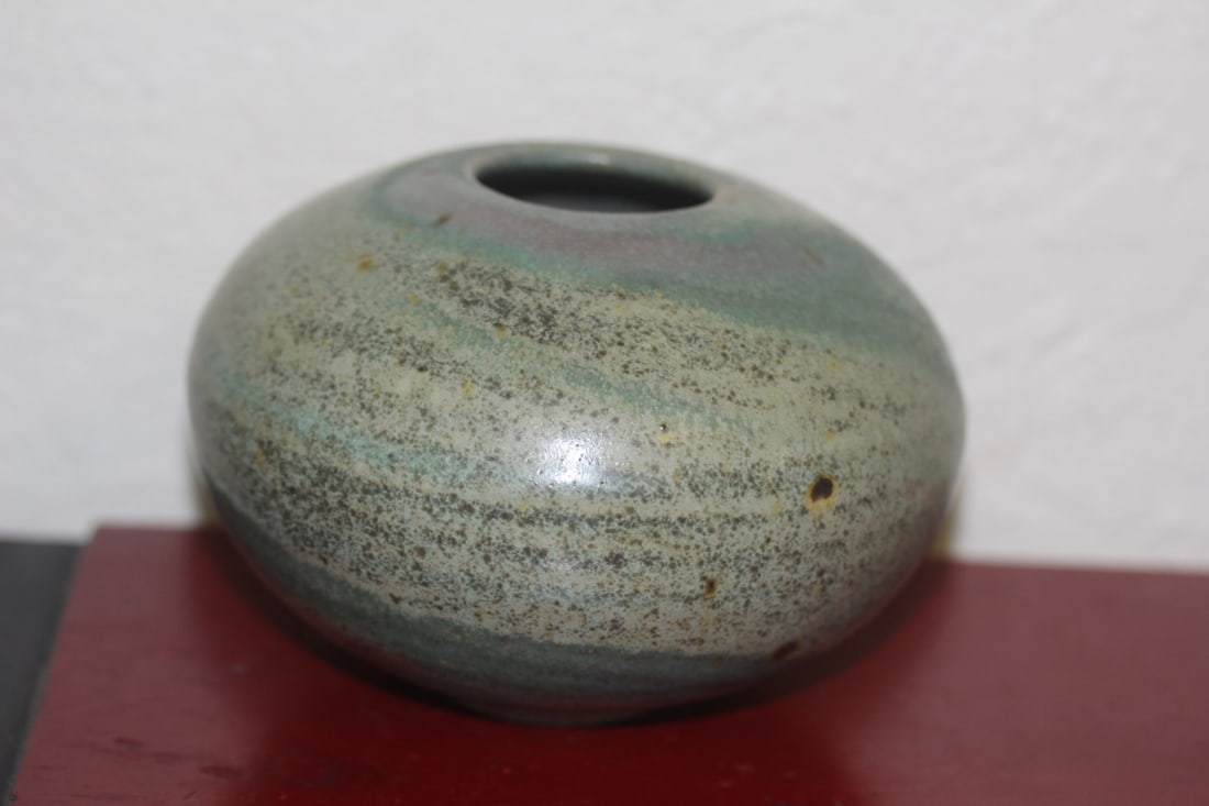 Signed Rick Urban Pottery Vase/Bowl: 3 3/4" tall