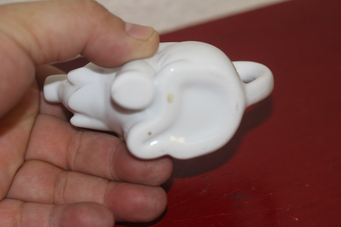 Small Ceramic Elephant Teapot - 5