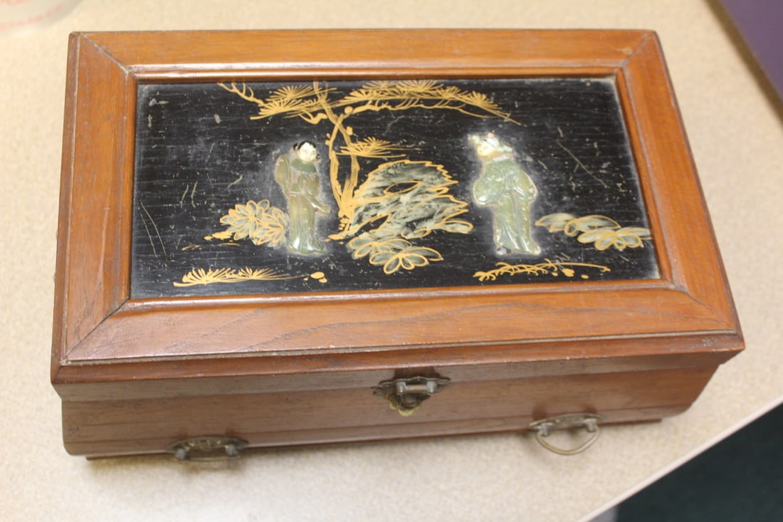 Chinese Music Jewelry Box: Jade and wood - including some jewelry - 12 3/4" across