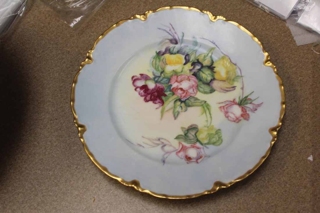 Antique Gold Gilted Plate: possible Limoges, France - 9 1/2" in diameter