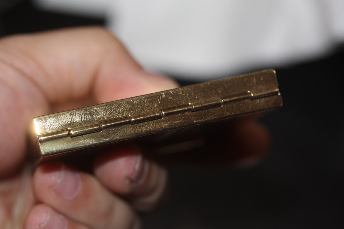 Vintage Avon Compact - 5