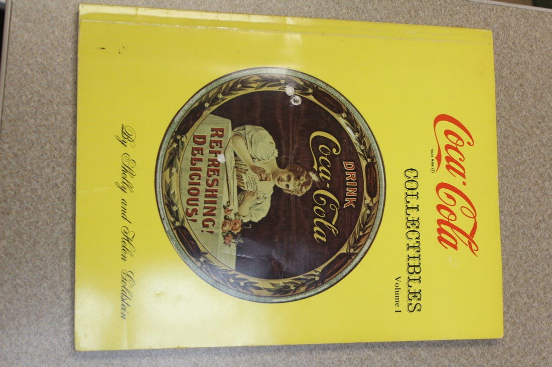 Coca-Cola Collectibles - Volume I.: please note: holes