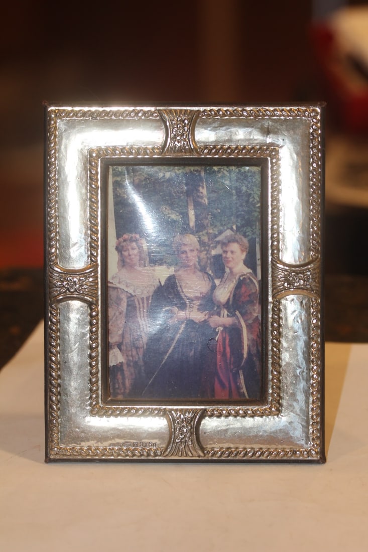 Sterling Rim Picture Frame: overall=5" x 4" can fit 3 1/4" x 2 1/4" picture