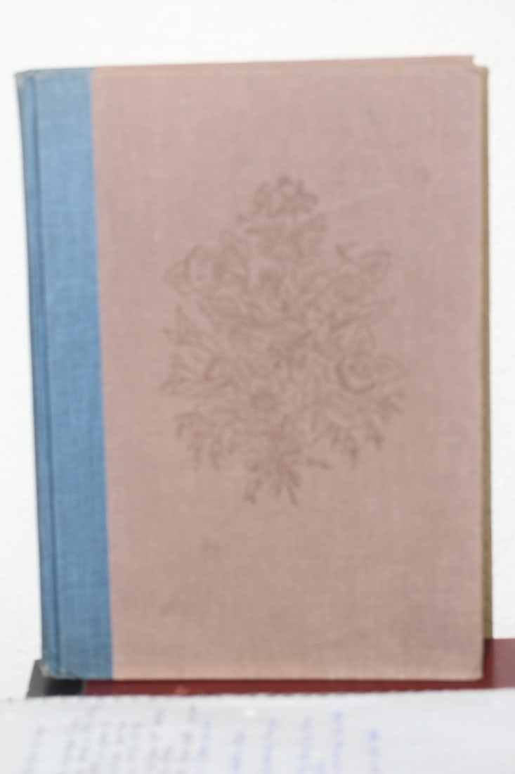 Hardcover Book on Early American Decorating Techniques: rare - first edition - author signed - by Mariette Paine Slayton