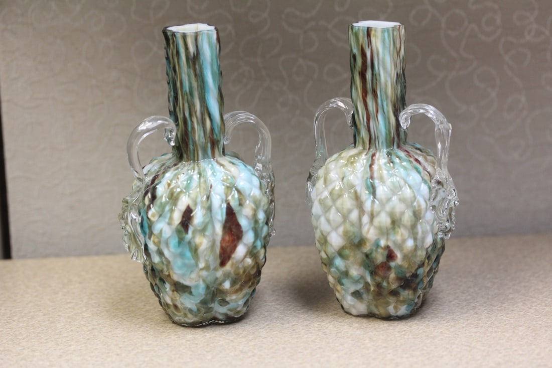 Pair of Art Glass Vases: each 5 1/2" tall