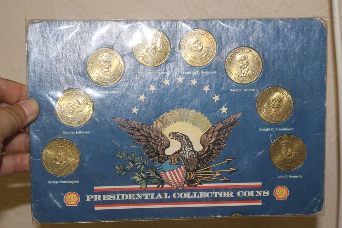Presidential Collector Coins by Shell: 8 coins set