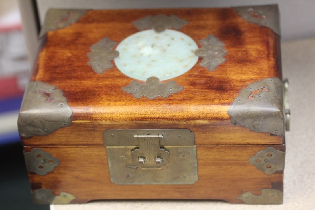 Chinese jade and possibly pear wood jewelry box: with lock, 8 3/4" across