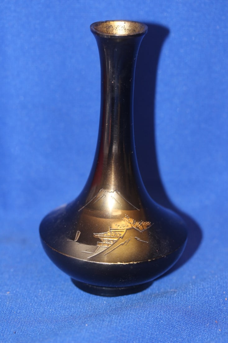Mixed Metal Japanese Vase: 5 inches tall